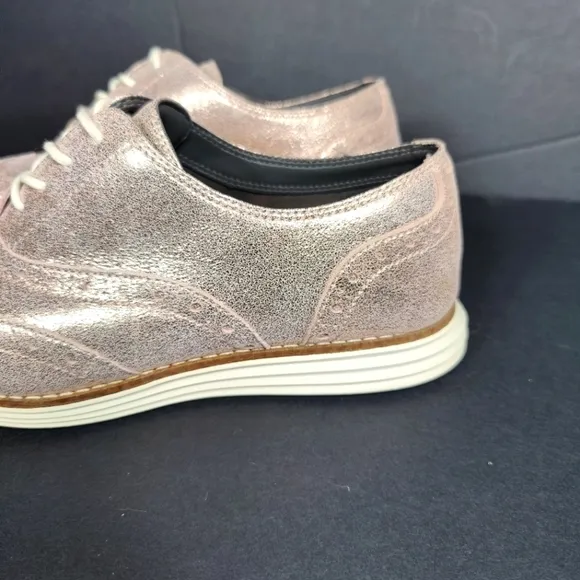 Cole Haan Grand OS Wingtip Casual Dress Sneaker Rose Gold Shimmer Women's Sz 6B