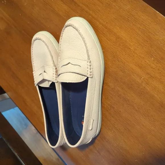 Cole Haan size 10 Nantucket blush pink silk on loafers sneakers