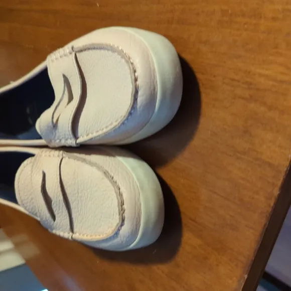 Cole Haan size 10 Nantucket blush pink silk on loafers sneakers