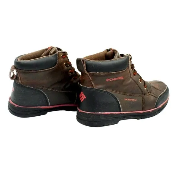 Columbia &quot;Wrangler Peak&quot; Waterproof Mid Top Pink Trim Boots