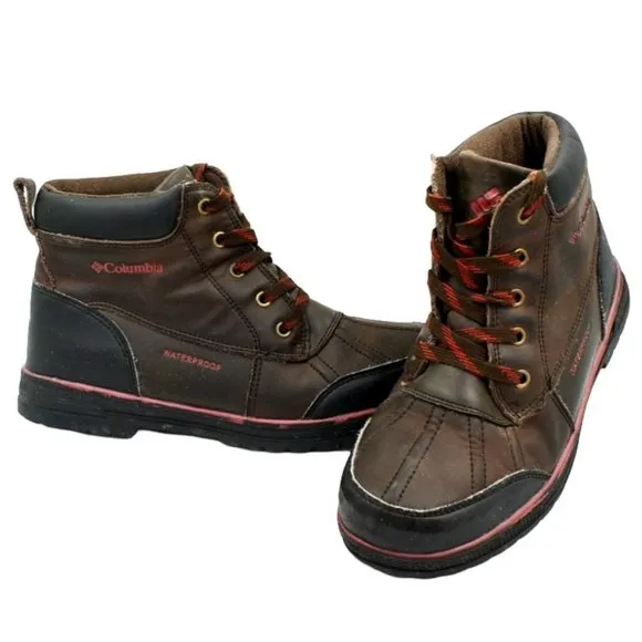Columbia &quot;Wrangler Peak&quot; Waterproof Mid Top Pink Trim Boots