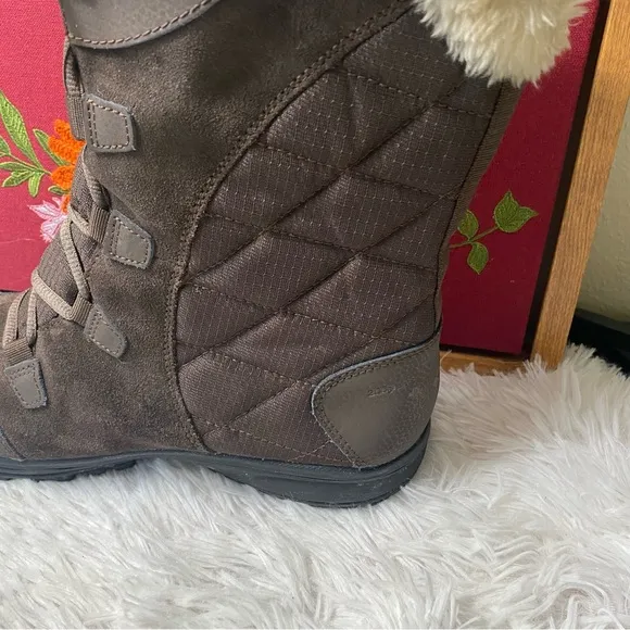 Columbia Women's Ice Maiden II Snow Boots Brown Size 9 Waterproof Mid-Calf