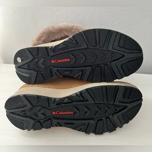 Columbia women’s Omni heat boots
