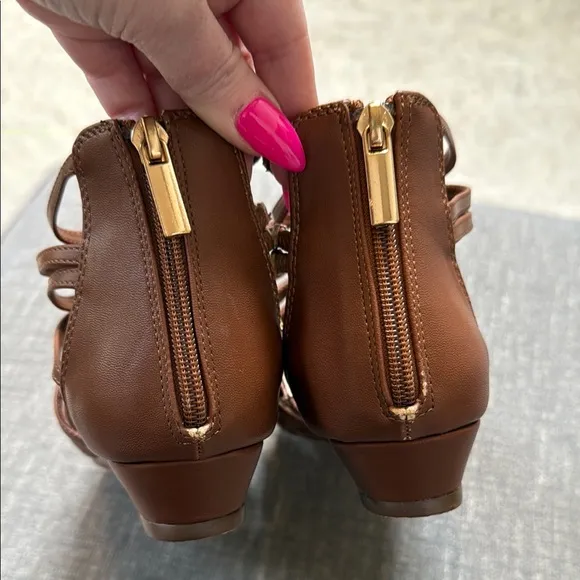 Comfortview Gladiator The Helen Sandal in Cognac