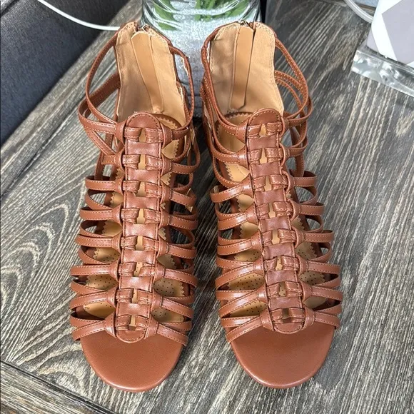 Comfortview Gladiator The Helen Sandal in Cognac
