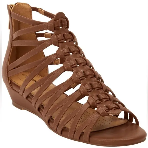 Comfortview Gladiator The Helen Sandal in Cognac