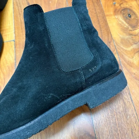 Common Projects Woman- Suede Chelsea Boots - Black 8