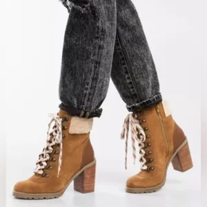 Crevo Joan Combat Boots Suede Faux Fur Heel Booties Tan Size 9 NEW