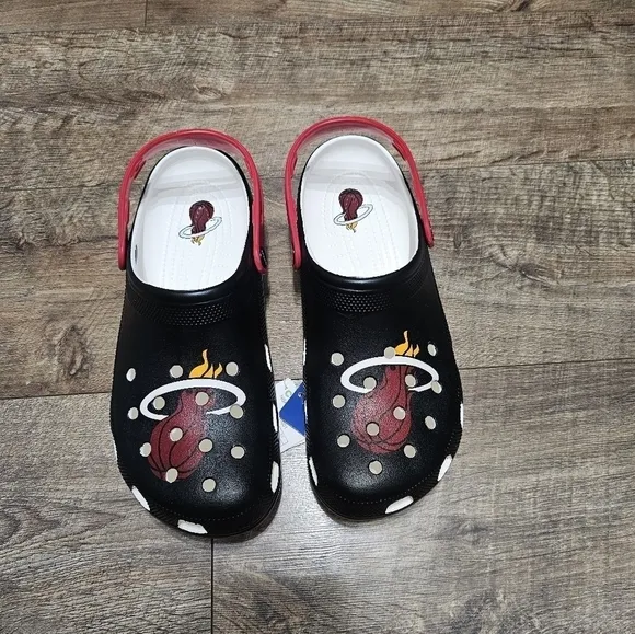 CROCS Miami Heat sandals Men's size 11