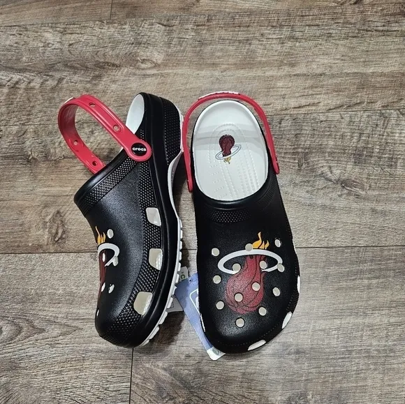 CROCS Miami Heat sandals Men's size 11