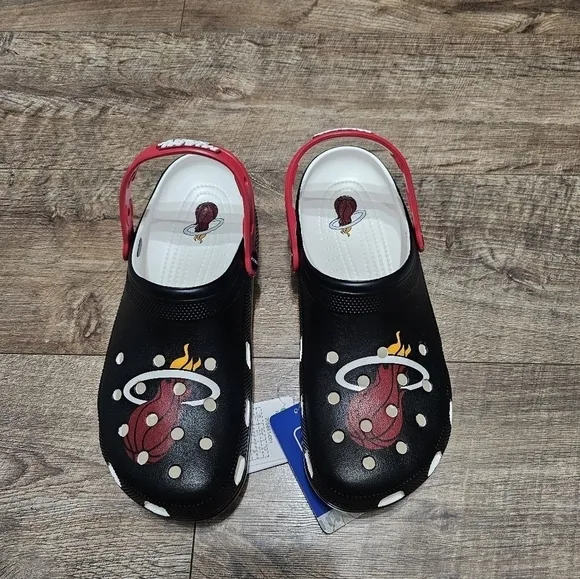 CROCS Miami Heat sandals Men's size 11