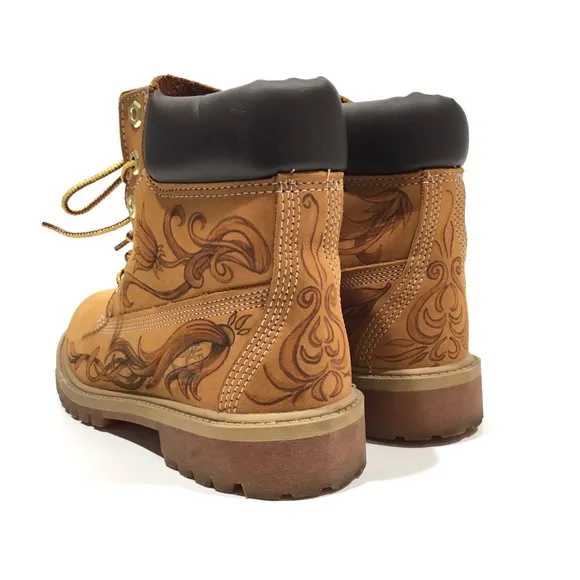 CUSTOM HAND PAINTED TIMBERLAND NUBUK BOOTS -YOUTH US 3.5 -FITS WOMEN US 5.5