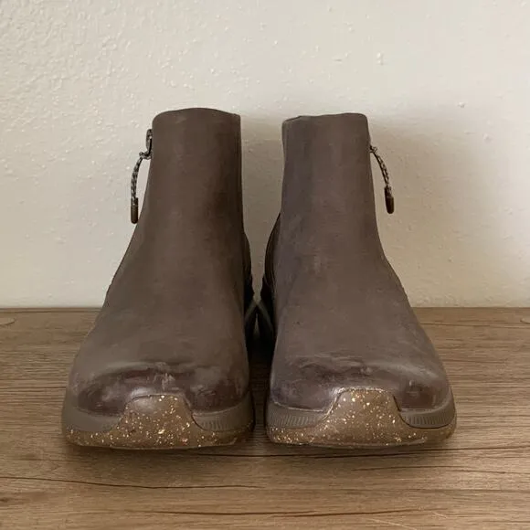 Dansko Margo Booties Womens sz 39 EU / 9 US Vibram Leather Ankle Boots Comfort