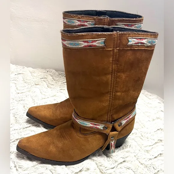 DINGO Western Boho Indie Cowboy Boots In Rust Stovepipe Micro SuedeSize 10