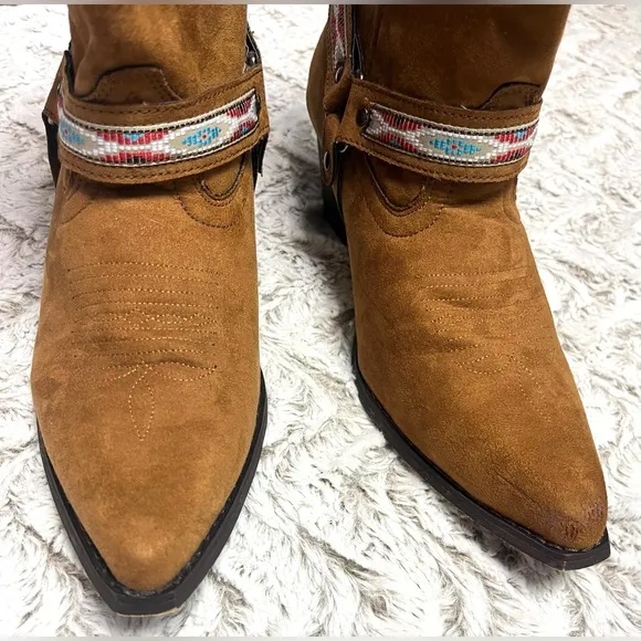 DINGO Western Boho Indie Cowboy Boots In Rust Stovepipe Micro SuedeSize 10