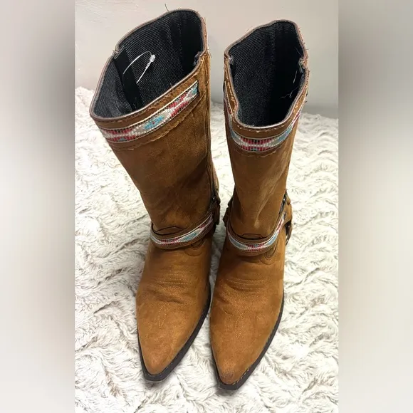 DINGO Western Boho Indie Cowboy Boots In Rust Stovepipe Micro SuedeSize 10