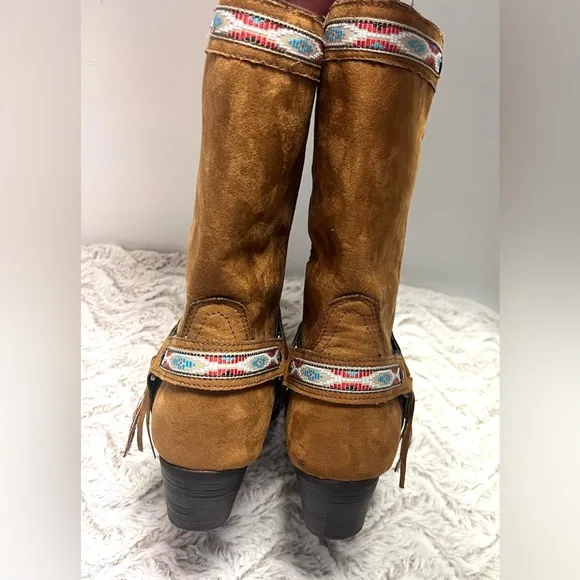 DINGO Western Boho Indie Cowboy Boots In Rust Stovepipe Micro SuedeSize 10