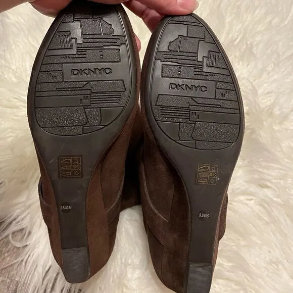 DKNYC Chocolate Suede Boots - Size 9.5 - Excellent Condition