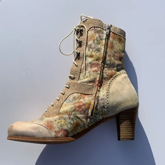 DKODE boot lace up floral suede EU42