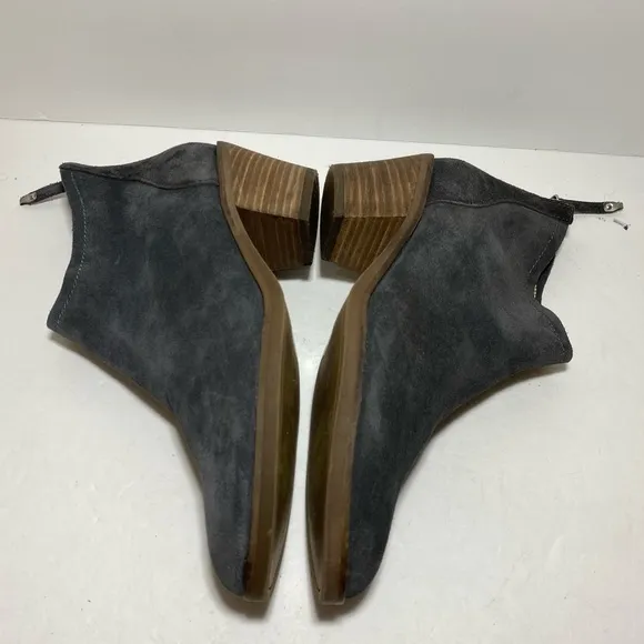 Dolce Vita Elisa Grey Suede Ankle Boot Women’s Size 8