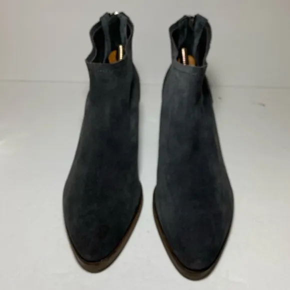 Dolce Vita Elisa Grey Suede Ankle Boot Women’s Size 8