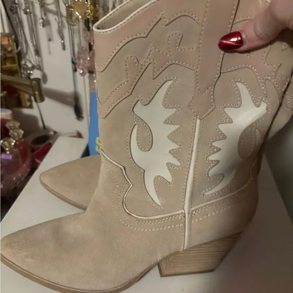 Dolce Vita Landen Suede Half Calf Boots