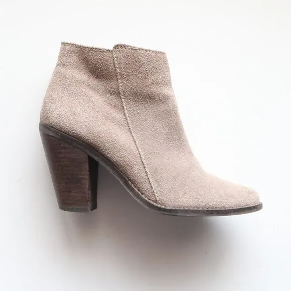 Dolce Vita Taupe Suede Leather Block Heel Ankle Boots / Booties Size 7.5