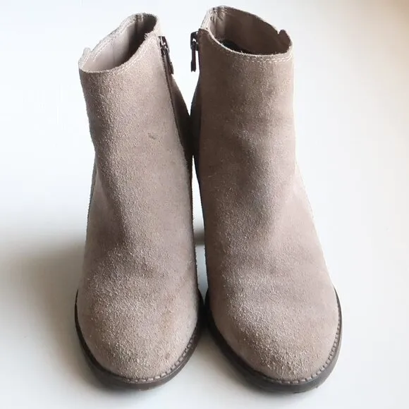 Dolce Vita Taupe Suede Leather Block Heel Ankle Boots / Booties Size 7.5