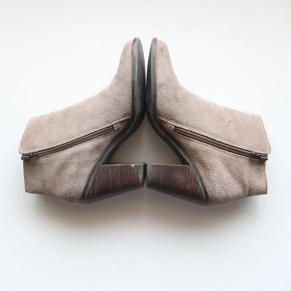 Dolce Vita Taupe Suede Leather Block Heel Ankle Boots / Booties Size 7.5