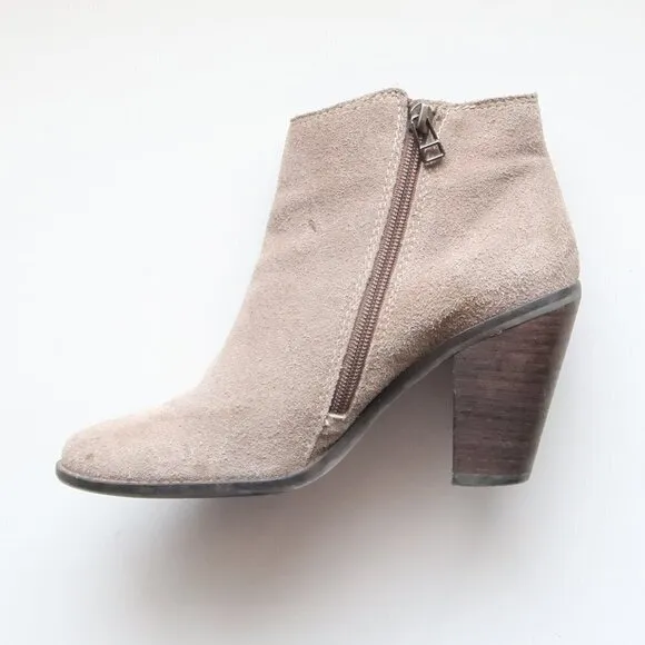 Dolce Vita Taupe Suede Leather Block Heel Ankle Boots / Booties Size 7.5