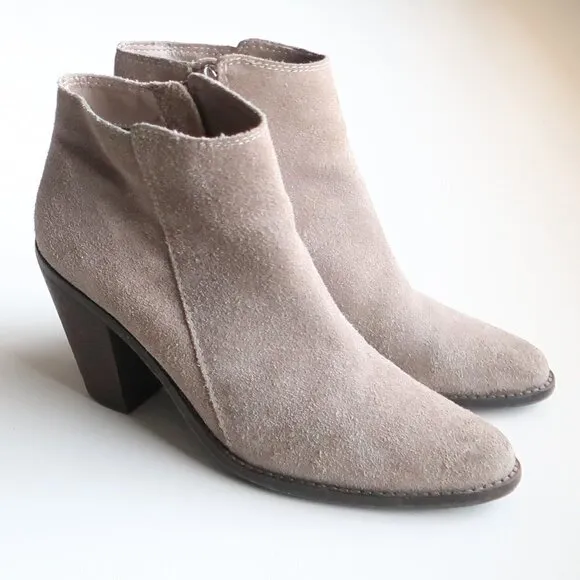 Dolce Vita Taupe Suede Leather Block Heel Ankle Boots / Booties Size 7.5