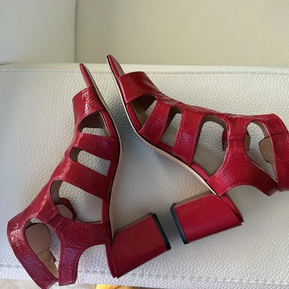 Donald Pliner sandals 11
