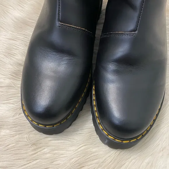 Dr. Martens Black Rometty II Vintage Smooth Leather Chelsea Boots Platform Boot