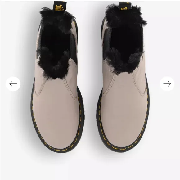 Dr Martens leather Chelsea boots