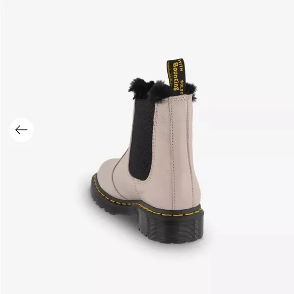 Dr Martens leather Chelsea boots