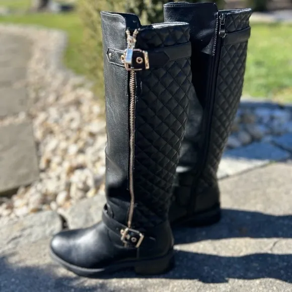 Dream Pairs knee-high zipper up boots