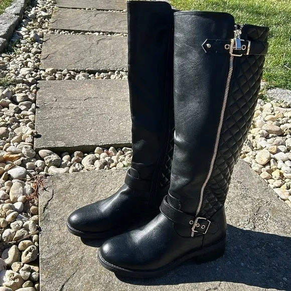 Dream Pairs knee-high zipper up boots