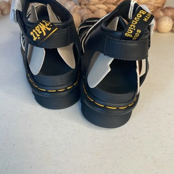 Dr.Martens BLAIRE HAIR ON COW PRINT SANDAL. Sz US 7