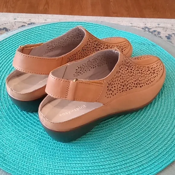 Easy Spirit women's slingbacks-NEW