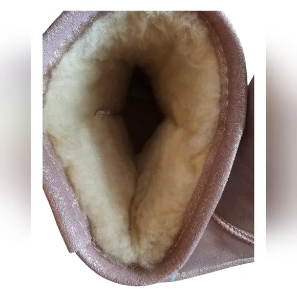 EC | NWOT | Bearpaw Emma | Youth Boot | Pink Glitter | Size: 5