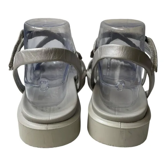Ecco and Women’s Flowt LX Light Grey Leather Sandals