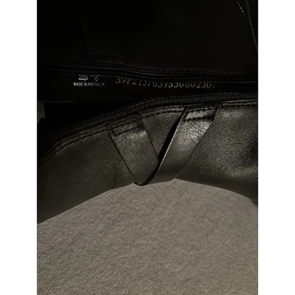 Ecco Womens EU 39 US 8/8.5 Sleek Black Leather Ankle Boots Moto Wedge Zip EUC