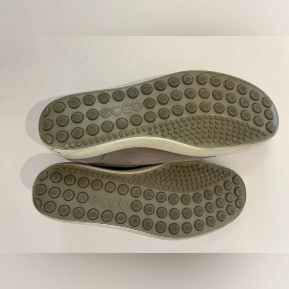Ecco Women's Soft 7 Nubuck Tan Sneakers Size 7