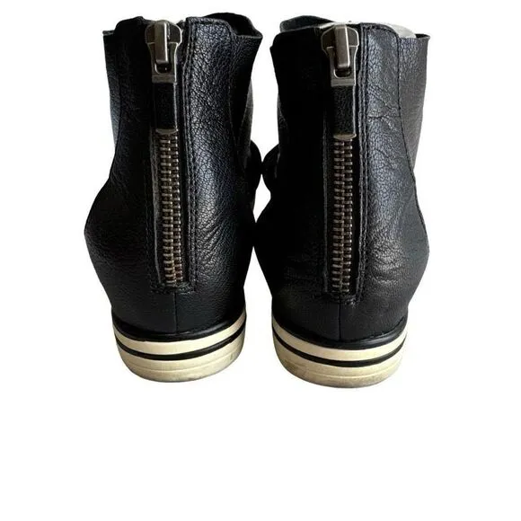 Eileen Fisher Black Leather Crossed Straps Sandals Wedge Women Size 7.5 Open Toe