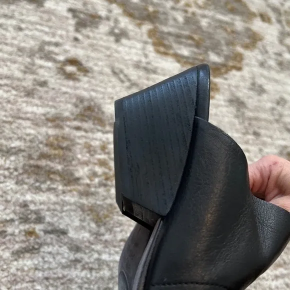Eileen Fisher JuJu Black Leather Slip‎ On Peep Toe Slides Mules Heels Sandals