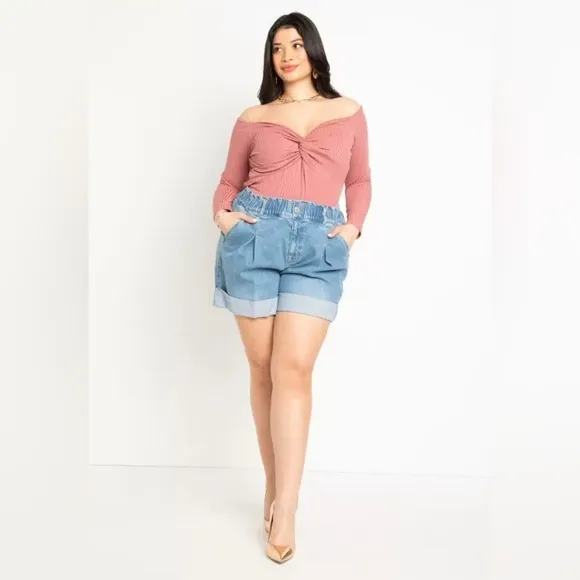 Elastic Waistband Shorts with Pleat Detail
