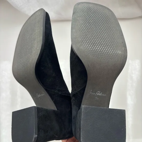 Elegant Black Suede Ankle Boots