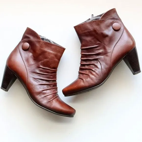 Eric Michael Brown Leather Almond Toe Heeled Ankle Boots Booties Size 7