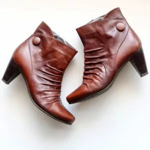 Eric Michael Brown Leather Almond Toe Heeled Ankle Boots Booties Size 7