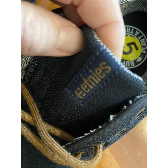 Etnies Men's Scout Low Top Sneaker Shoes Navy Gold Footwear Streetwear Size 5